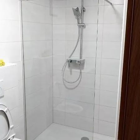 Ingrid מלון דירות